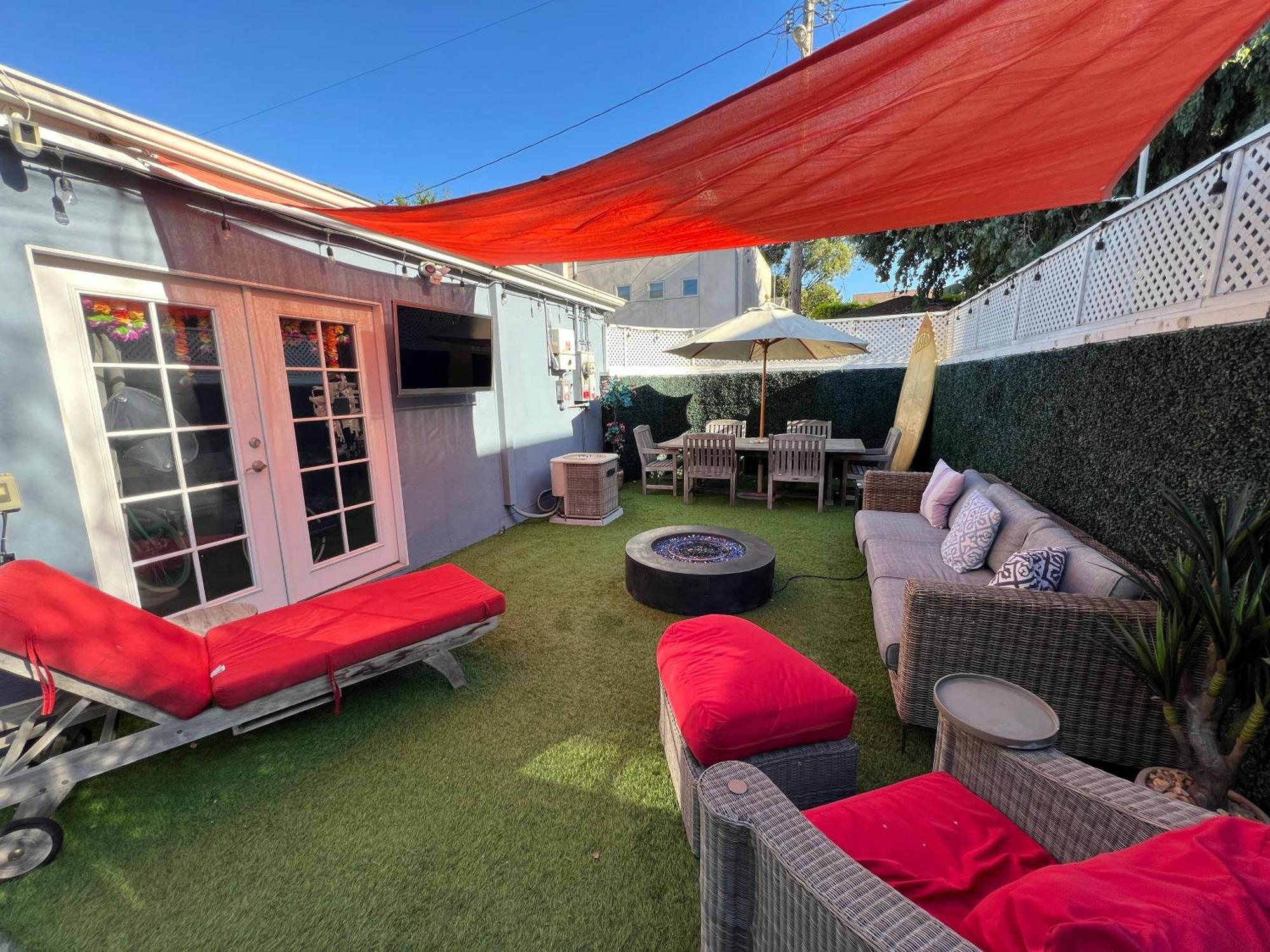Chic Venice Beach Bungalow Steps From The Canals & Beach Los Angeles Exterior photo